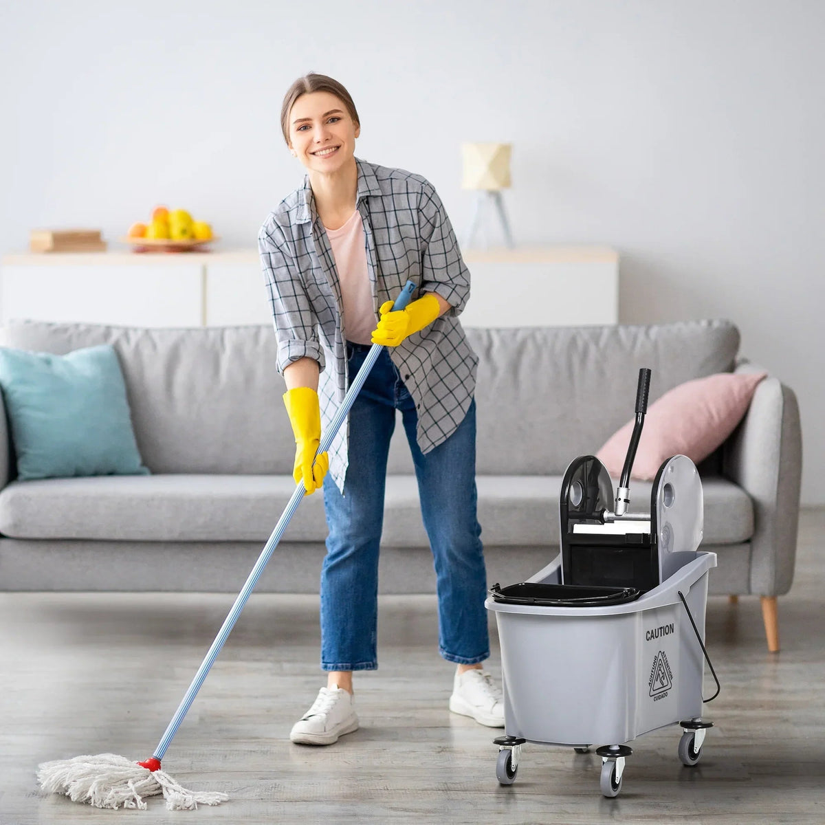 HOMCOM 9.5 Gallon Mop Bucket With Wringer Cleaning Cart, 38 Quart, Grey
